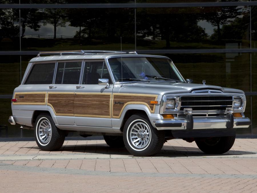  Jeep Grand Wagoneer 1986 года  (фото 3 из 8)